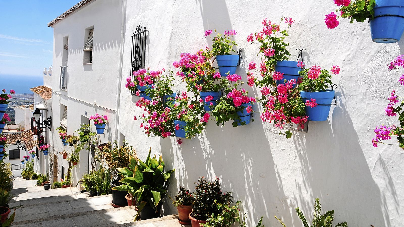 Białe uliczki Mijas Pueblo na Costa del Sol